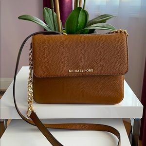 Brand New! Michael Kors crossbody purse